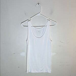 GAP Classic White Tank Top Size Small